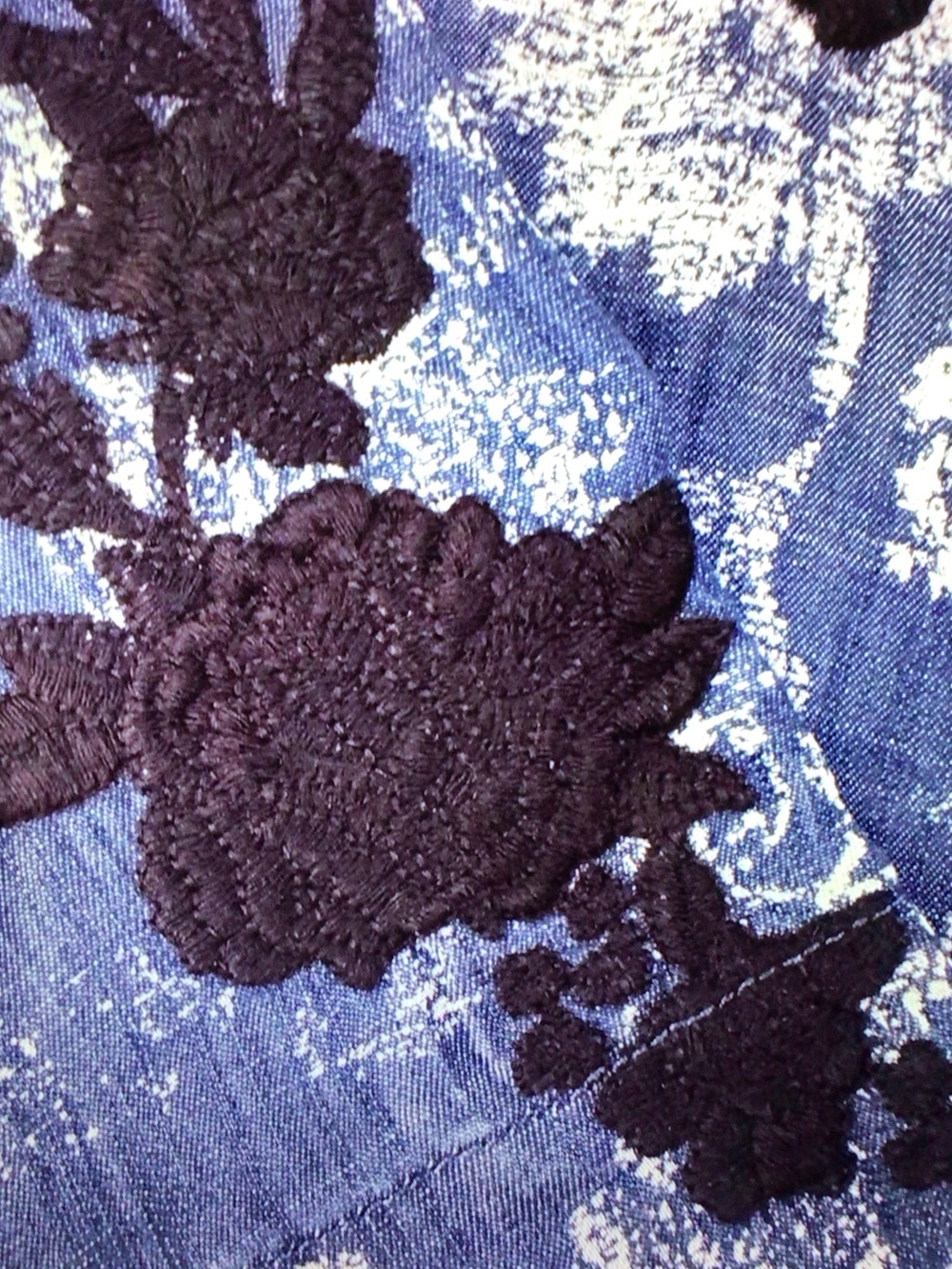 Chico's Blue Floral Embroidered Tunic Blouse - Picture 8 of 10